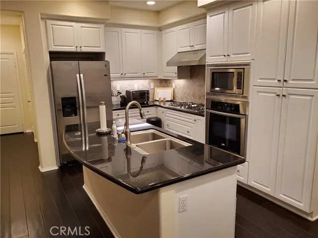 114 Chantilly, Irvine, CA 92620 - #3