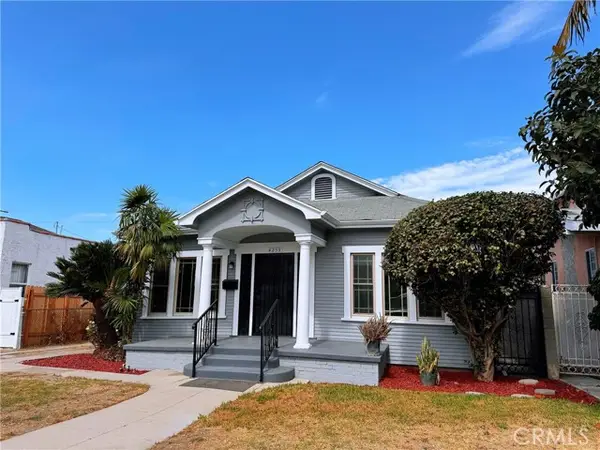 4259 Walton Avenue, Los Angeles, CA 90037