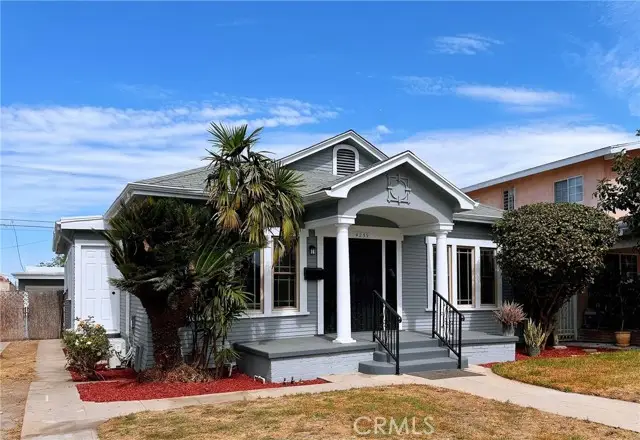 4259 Walton Avenue, Los Angeles, CA 90037 - #3