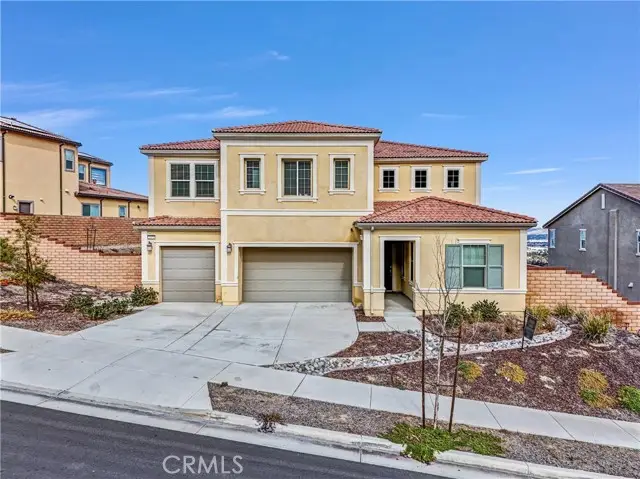 2575 Sierra Bella, Corona, CA 92882 - #1