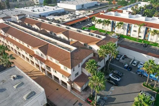 17168 Newhope  #222, Fountain Valley, CA 92708 - #2