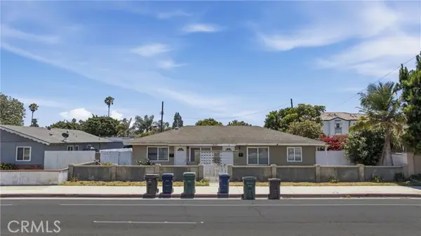 8122 Slater, Huntington Beach, CA 92647