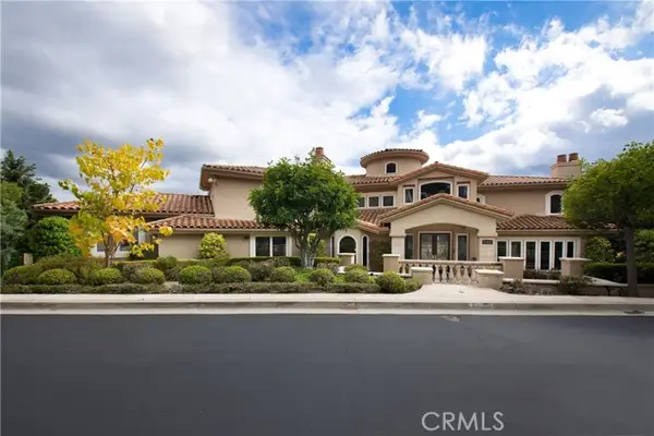 10472 Villa Del Cerro, Santa Ana, CA 92705