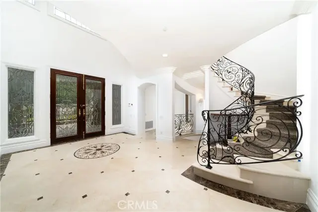 10472 Villa Del Cerro, Santa Ana, CA 92705 - #3