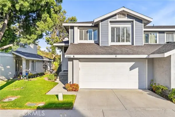 22062 Summit Hill Drive  #19, Lake Forest, CA 92630