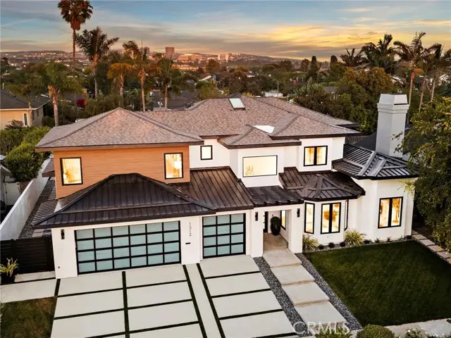 1312 Dover Drive, Newport Beach, CA 92660 - #1