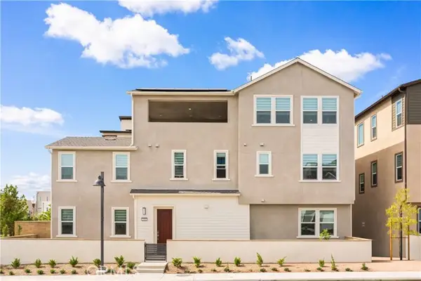 201 Yerba, Irvine, CA 92618