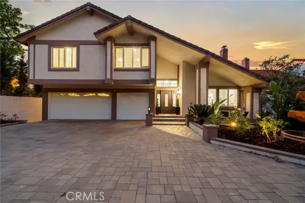 6425 Shady Valley Lane, Anaheim, CA 92807