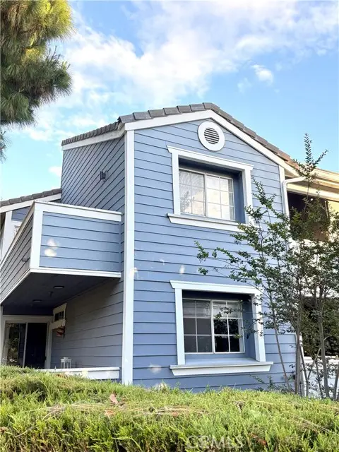 101 South Lakeview Avenue  #101E, Placentia, CA 92870