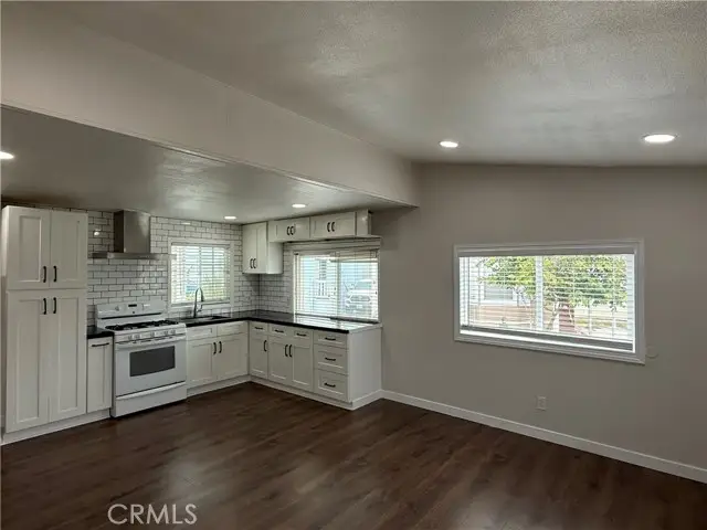 1741 Pomona Avenue  #21, Costa Mesa, CA 92627 - #2