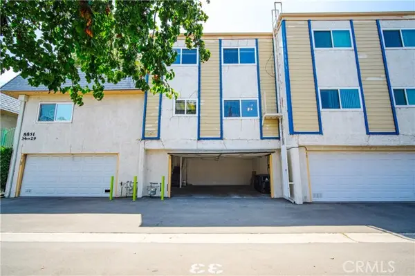 8851 Independence Ave  #33, Canoga Park, CA 91304
