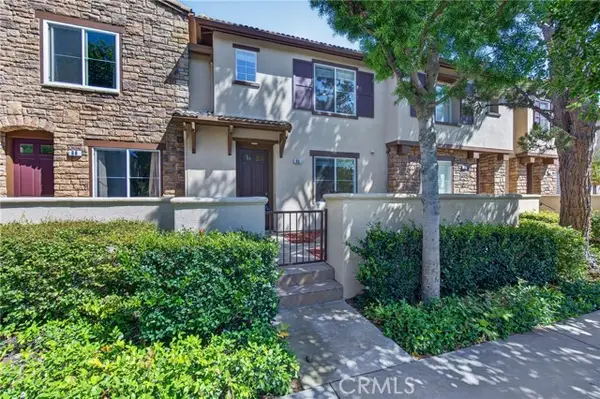 90 Topaz, Irvine, CA 92602