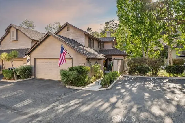 2071 Meadow View Ln, Costa Mesa, CA 92627 - #1