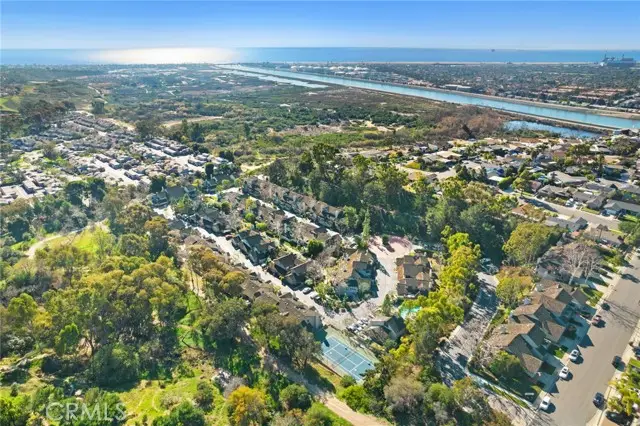 2071 Meadow View Ln, Costa Mesa, CA 92627 - #3