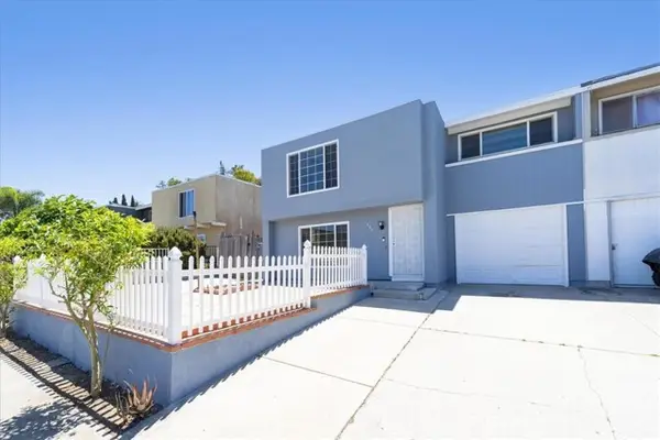 835 Raintree Place, Vista, CA 92084