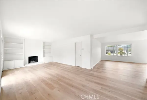 192 Buoy, Costa Mesa, CA 92627