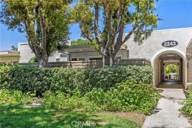 2243 Via Puerta, Laguna Woods, CA 92637 - #3