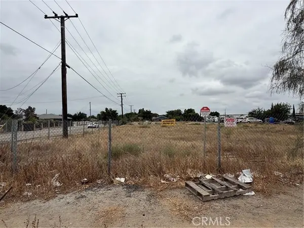 10044 Mission Blvd, Riverside, CA 92509