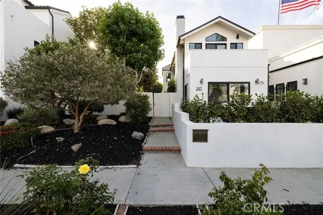 207 21st, Huntington Beach, CA 92648 - #2