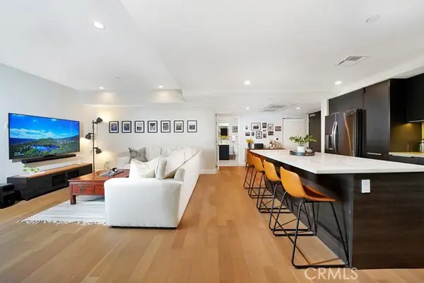 2939 Leeward Avenue  #516, Los Angeles, CA 90005