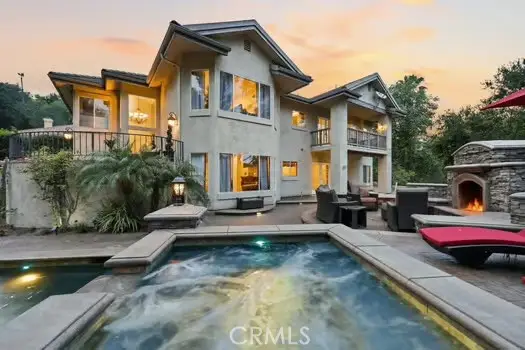 664 Manor Ridge Road, Santa Paula, CA 93060
