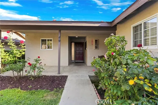 521 Lyon  #49, Santa Ana, CA 92701