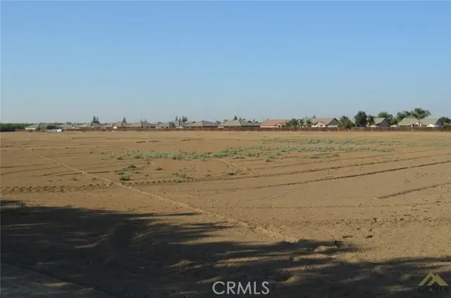 411 Los Angeles, Shafter, CA 93263 - #3