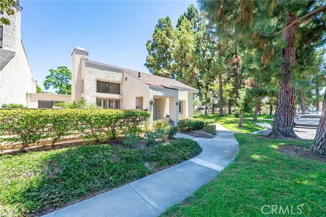 31 Claret, Irvine, CA 92614 - #2