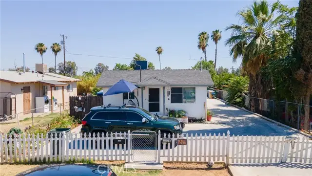 1229 Jeffrey, Bakersfield, CA 93305 - #3