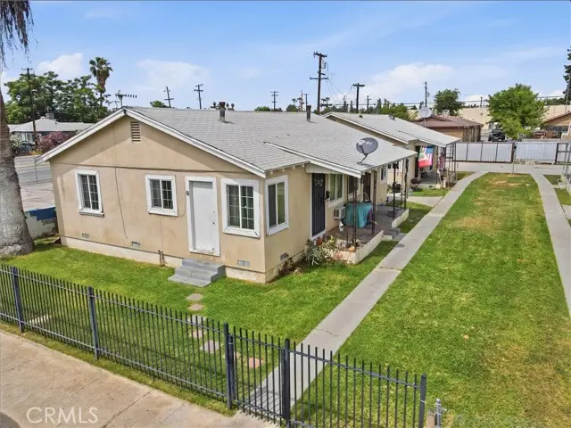 2208 Lake, Bakersfield, CA 93306 - #1