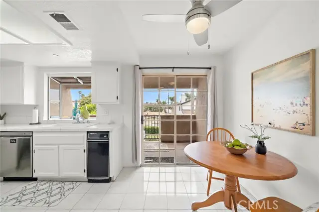606 Lake Street  #23, Huntington Beach, CA 92648 - #3