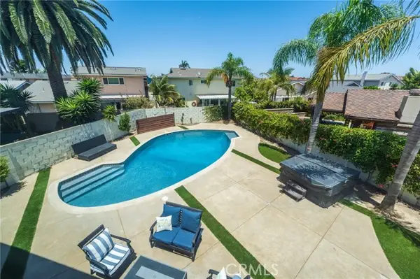 3550 Goldenrod Circle, Seal Beach, CA 90740