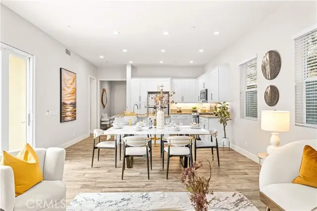 220 Follyhatch, Irvine, CA 92618 - #3