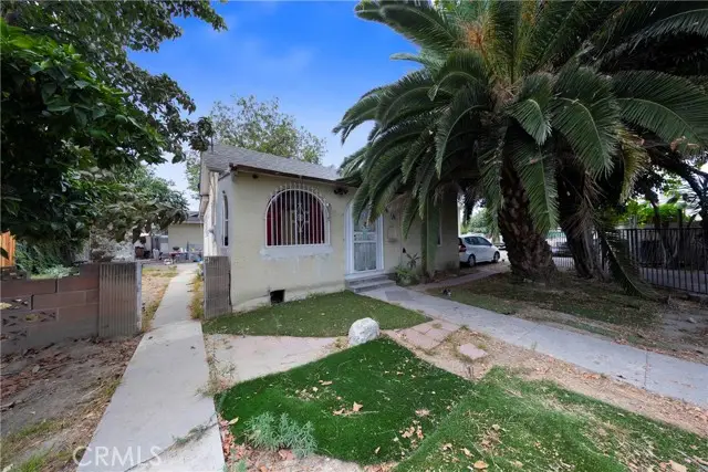 2430 6th Street, Santa Ana, CA 92703 - #2