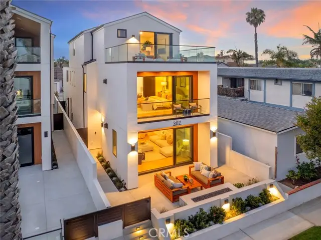 307 14th Street, Huntington Beach, CA 92648 - #1