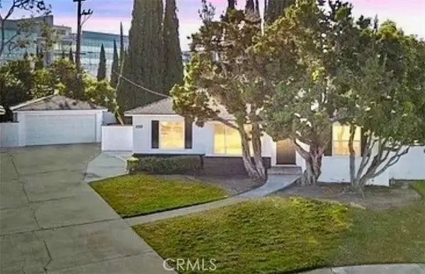1052 Palmyra, Orange, CA 92868