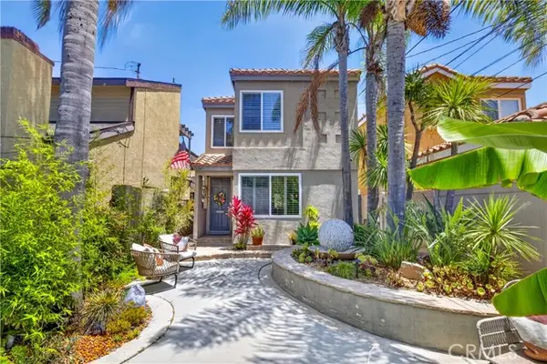 330 Ultimo Avenue, Long Beach, CA 90814