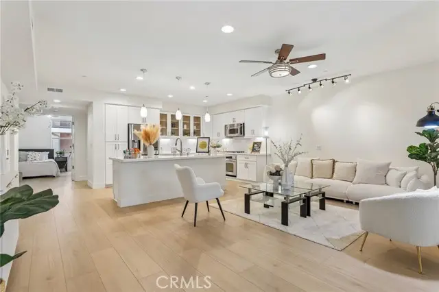 617 Rockefeller, Irvine, CA 92612 - #2