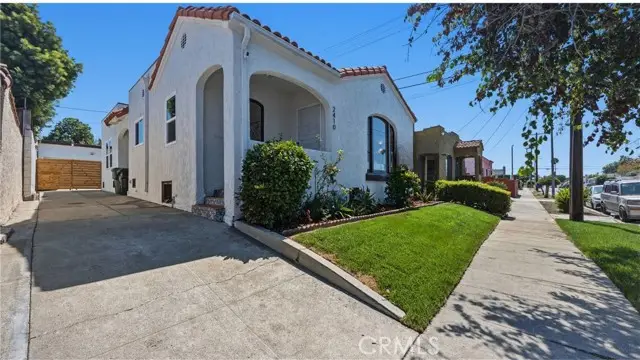 2410 70th, Los Angeles, CA 90043 - #3