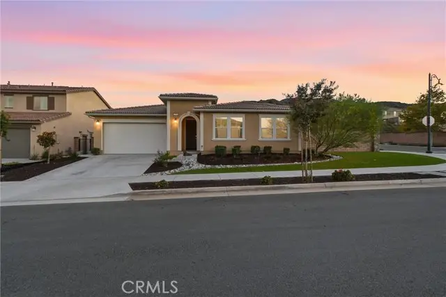 2792 Chad Zeller, Corona, CA 92882 - #2