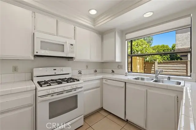 552 Hamilton Street  #C1, Costa Mesa, CA 92627 - #3