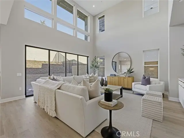 125 Apron, Irvine, CA 92618 - #3