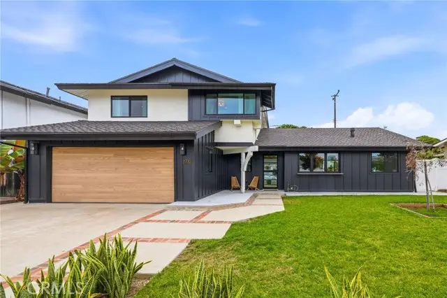 2732 Lorenzo, Costa Mesa, CA 92626 - #2