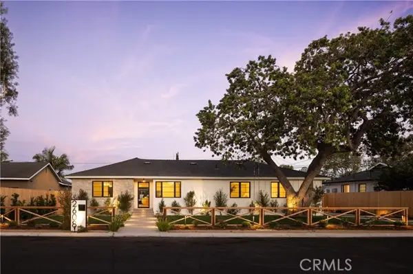 2608 Fairway, Costa Mesa, CA 92627