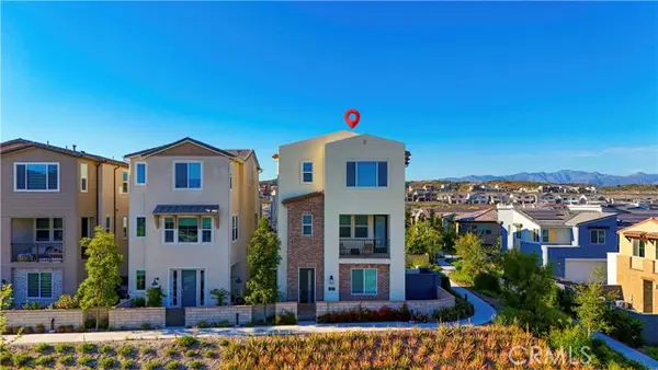 202 Heartland Way, Ladera Ranch, CA 92694