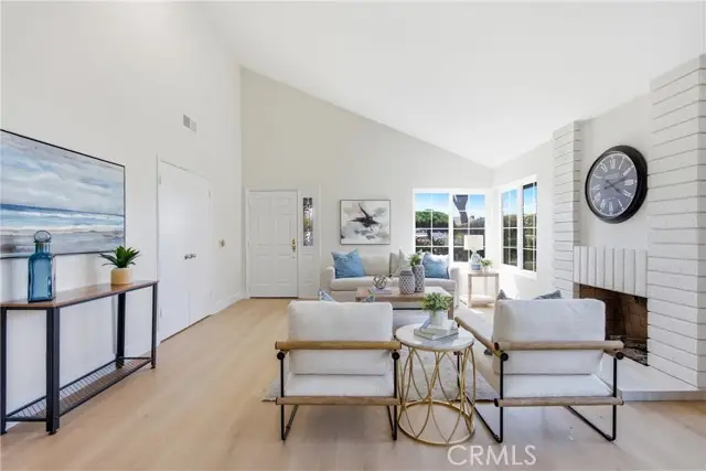17982 Los Pesos Circle, Fountain Valley, CA 92708 - #3