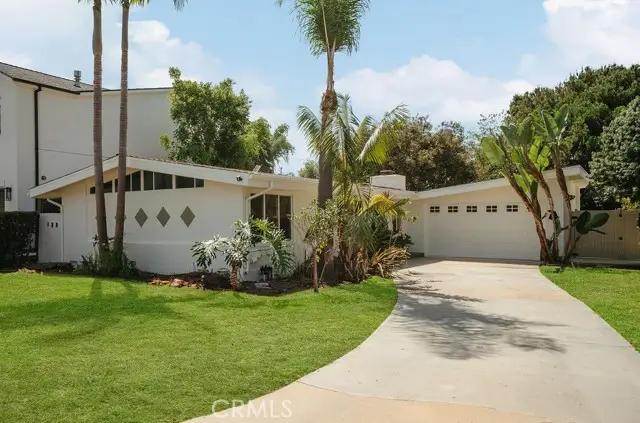 379 Walnut Street, Costa Mesa, CA 92627 - #1