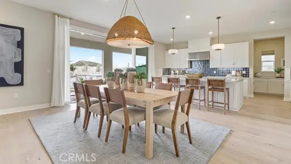 24373 Camino Oceano, Valencia, CA 91354