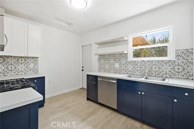 206 Acacia Street, Pomona, CA 91767 - #2
