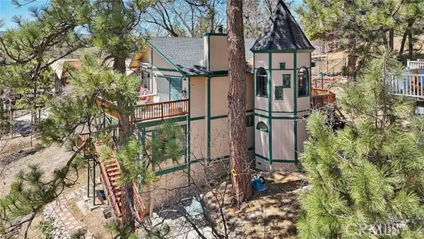 1179 Ridge Road, Fawnskin, CA 92333